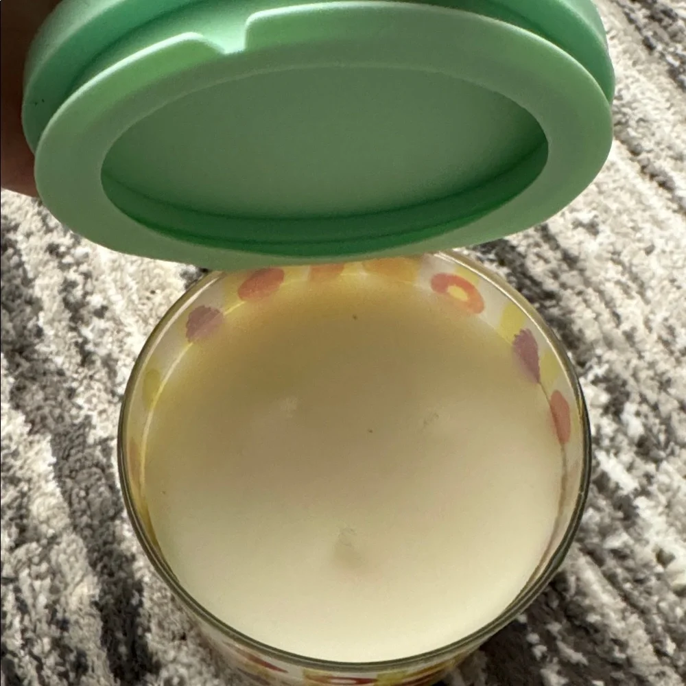 BATH & BODY WORKS LIMITED EDITION “GUMMY CANDIES“ SUNDAE BAR 3-WICK CANDLE.